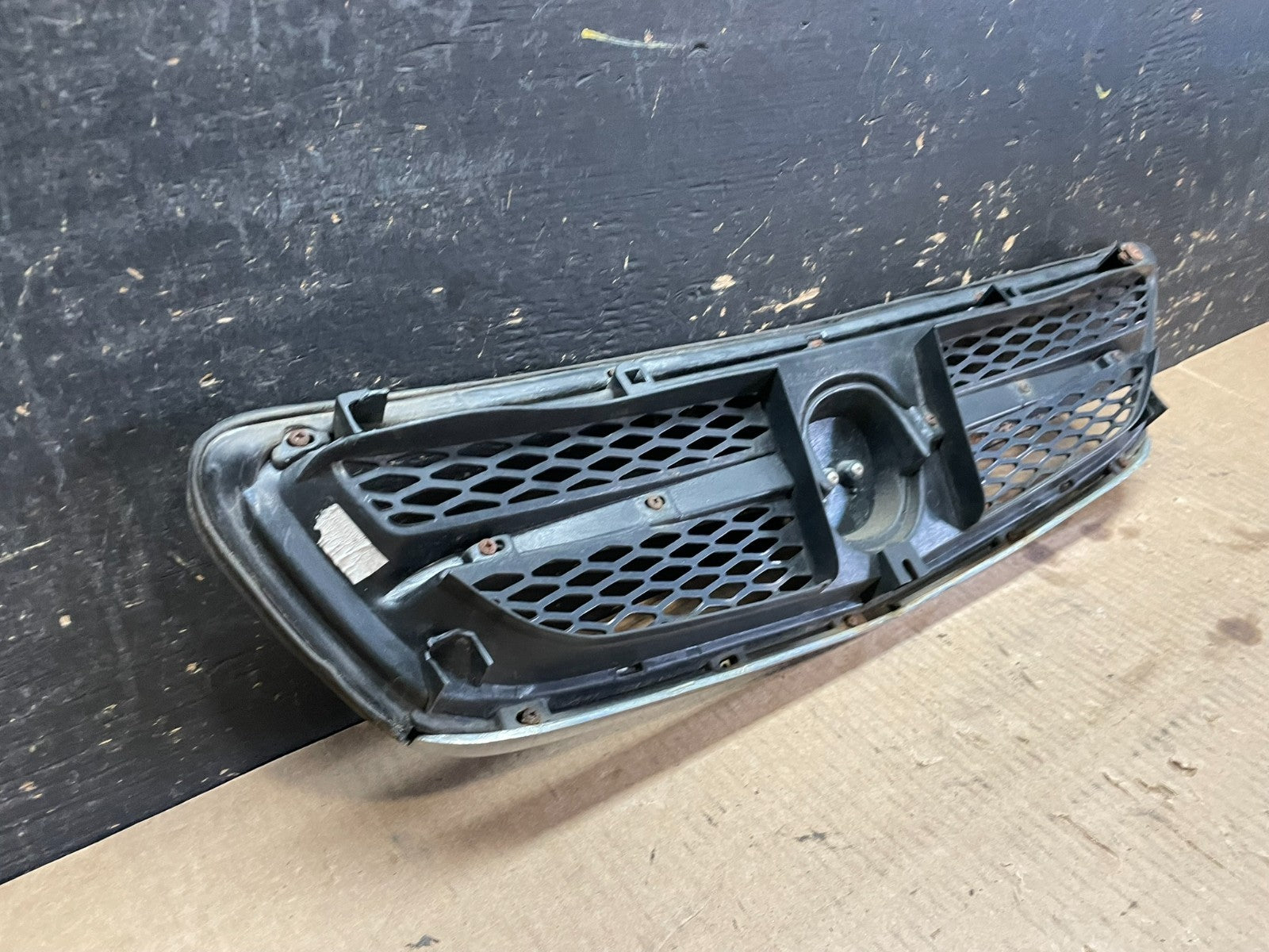 1999 to 2001 Acura TL OEM Front Upper Grill Grille Aftermarket Y9653 DG4