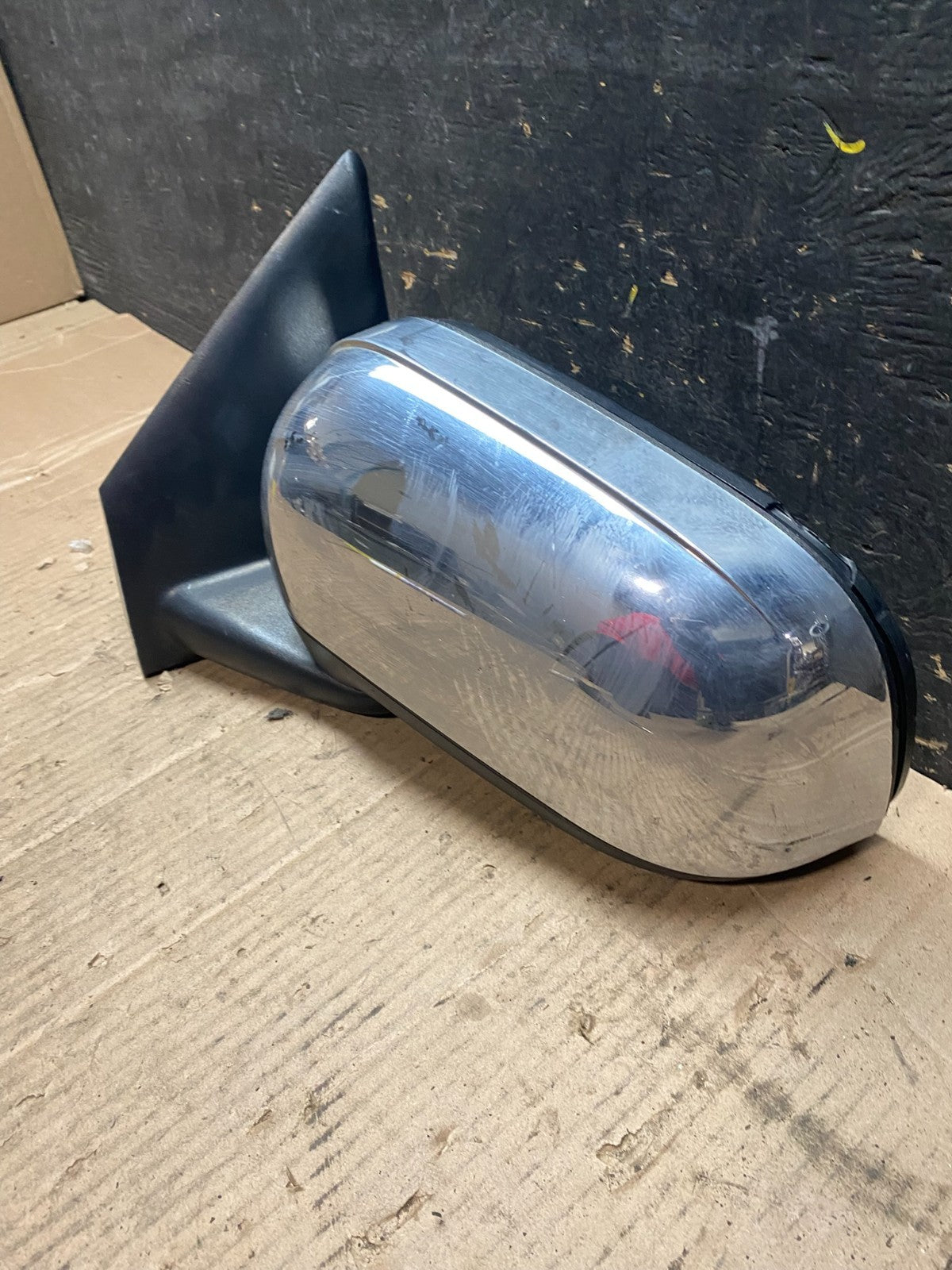 2007 2008 2009 Chrysler Aspen Left Driver LH Mirror Oem V9898 DG1