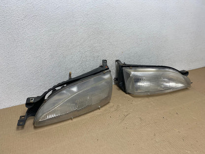 1995 - 1996 Toyota Camry Left+Right Side Set Halogen Headlights AG5870 DW2