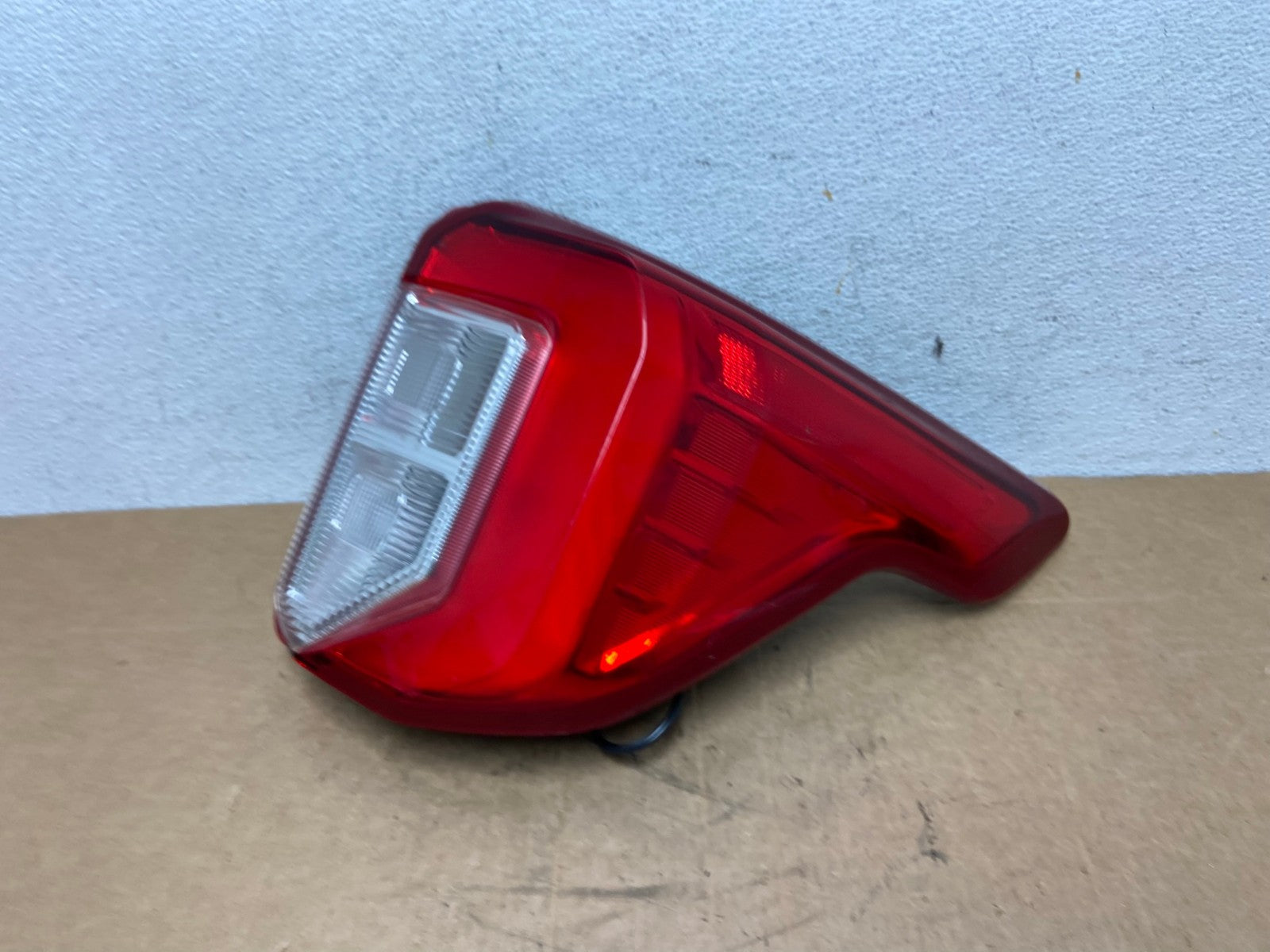 2020 2021 2022 2023 Ford Explorer Right Passenger Side Tail light AD6352 LK0