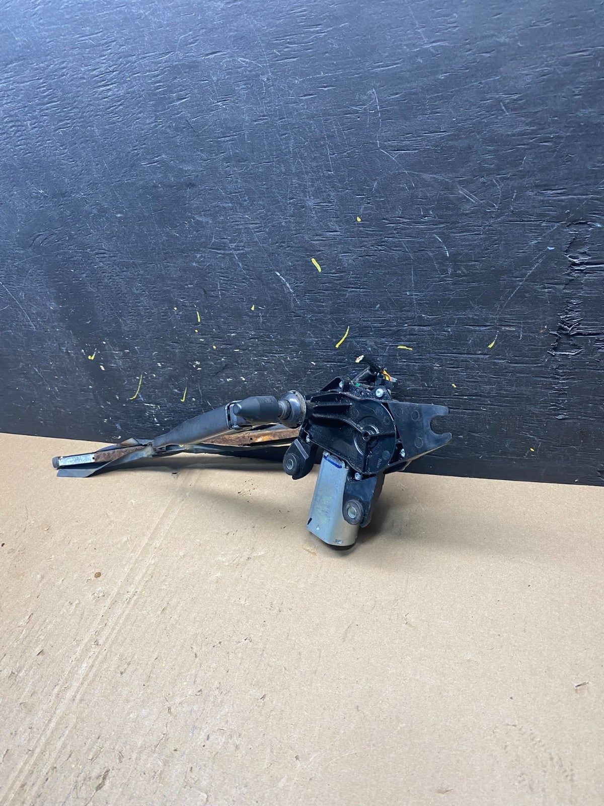 2004 to 2009 Cadillac SRX Rear Windshield Washer Wiper Motor t1432 DG1