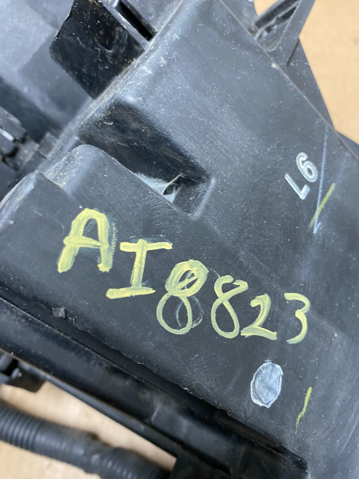 2011 to 2014 Nissan Murano Headlight Left Driver LH Side Xenon Hid AI8823 DW10