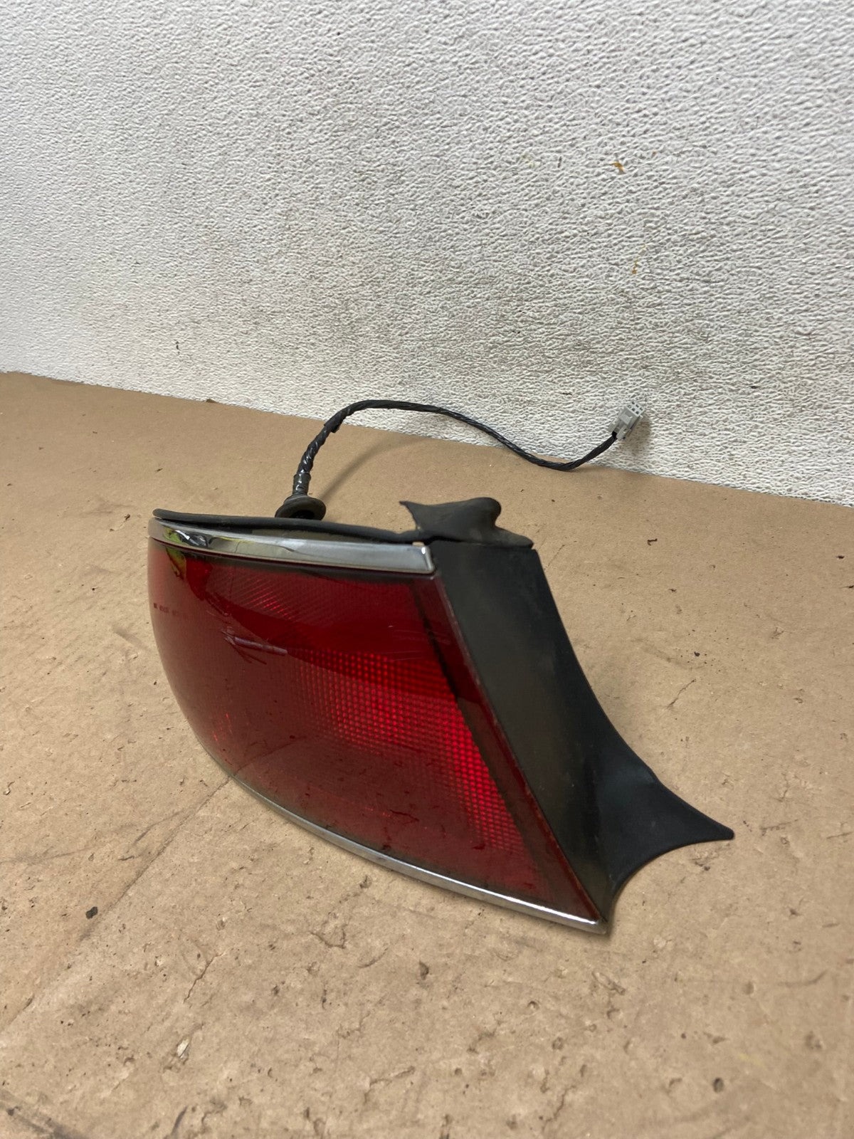 1997 to 2005 Buick Century Left Driver Side LH Tail Light AG5369 LK1