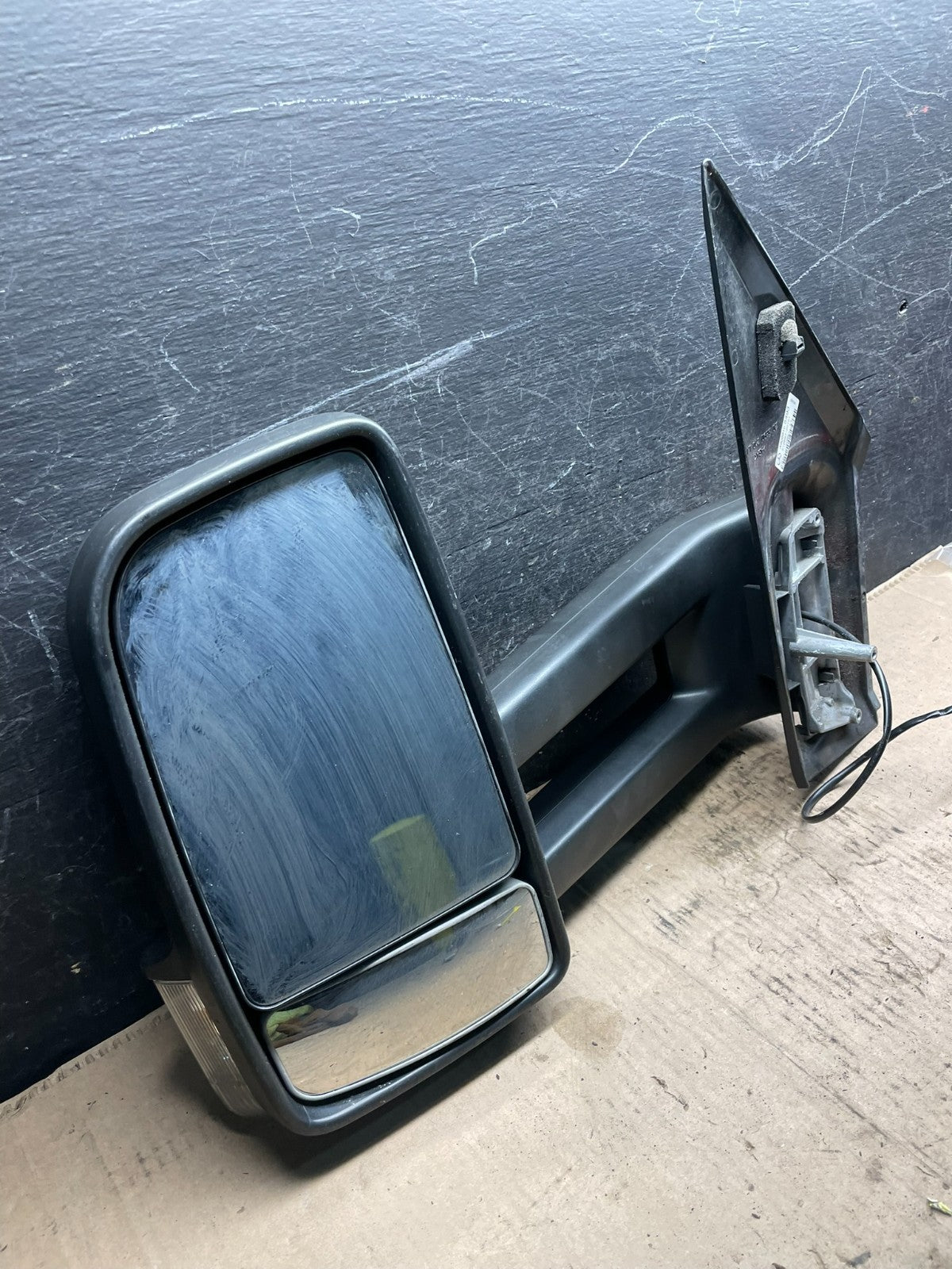 2007 to 2018 Mercedes-Benz Sprinter Left Driver Side View Door Mirror T2822 DG10