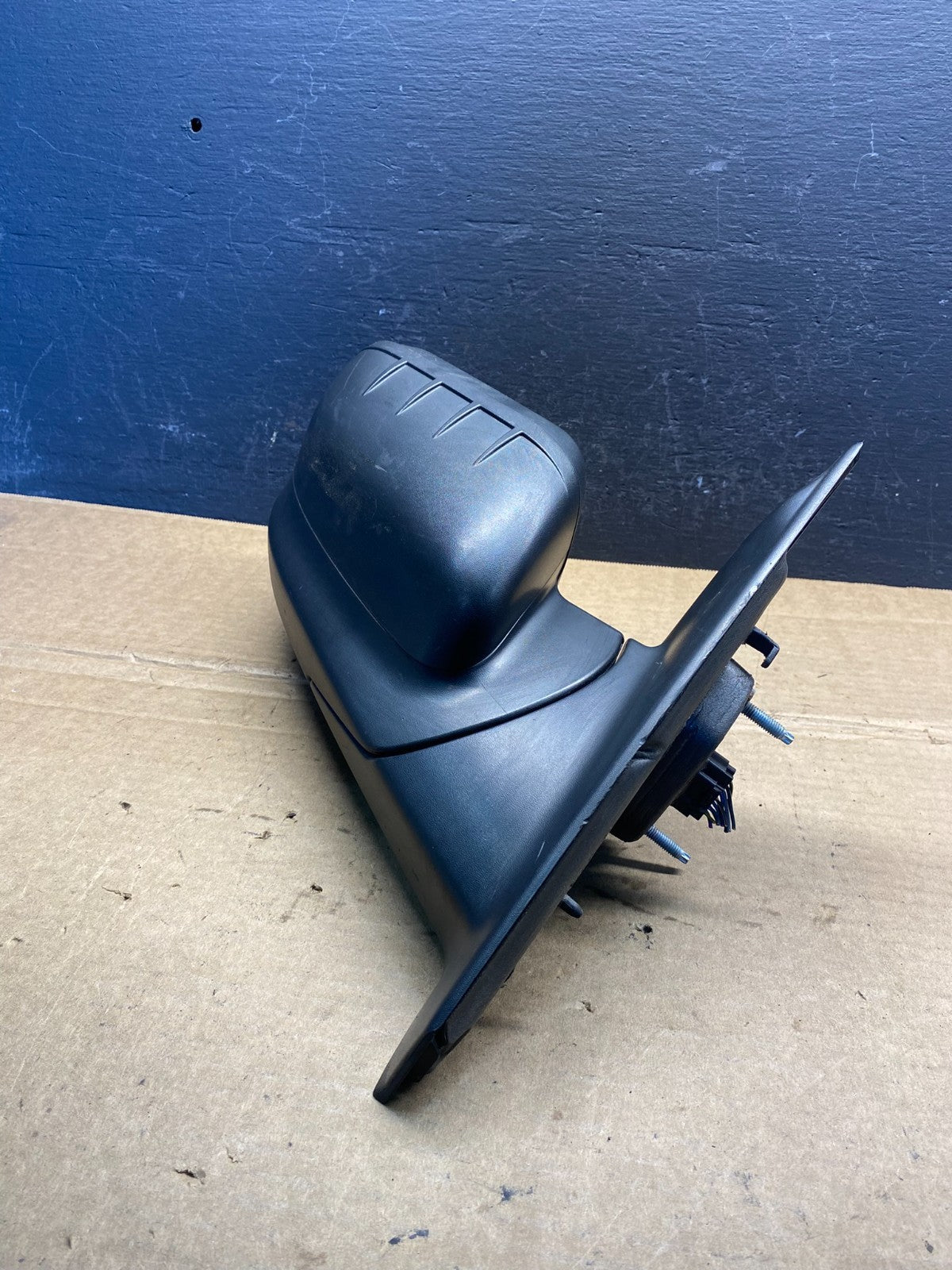2016 to 2019 Ford Explorer Right Passenger Side View Door Mirror AD3394 DG2