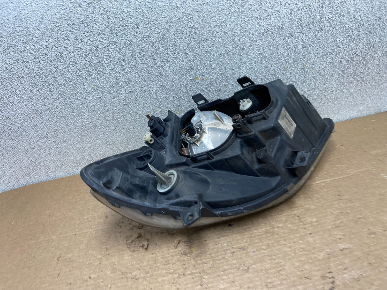 2007 to 2013 Mercedes Sprinter Headlight Right Passenger Halogen Oem Z3701 PS5