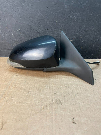2013 - 2018 Toyota Avalon Right Passenger View Door Turn Sgn Mirror OE ae8472 DG0