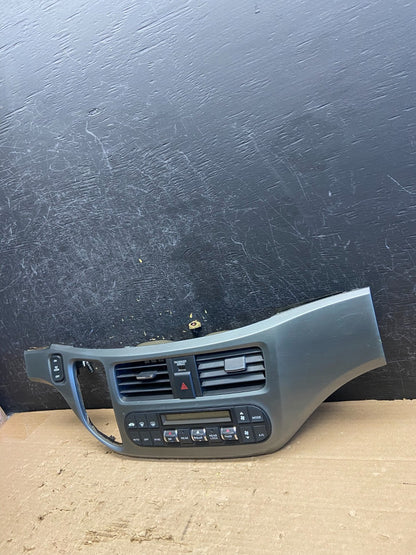 2005 to 2010 Honda Odyssey Radio Climate Control Dash Trim Bezel AG8772 DG2