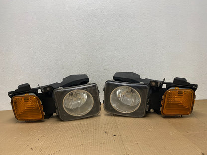 2006 to 2010 Hummer H3 Left+Right Halogen Headlights AE9018 DW0
