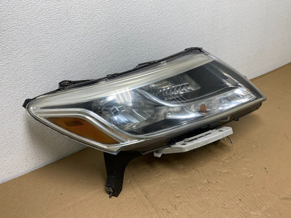 2013 to 2016 Nissan Pathfinder Right Passenger RH Side Headlight OEM AB6844 DW2