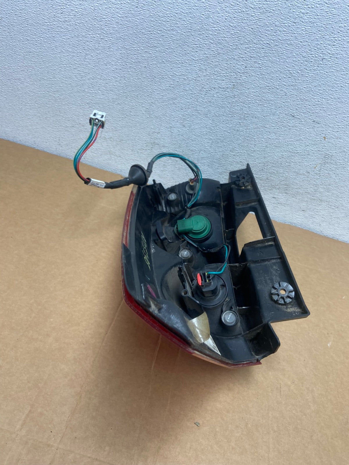 2004 to 2009 Nissan Quest Left Driver Lh Side Tail Light AD5295 LK5