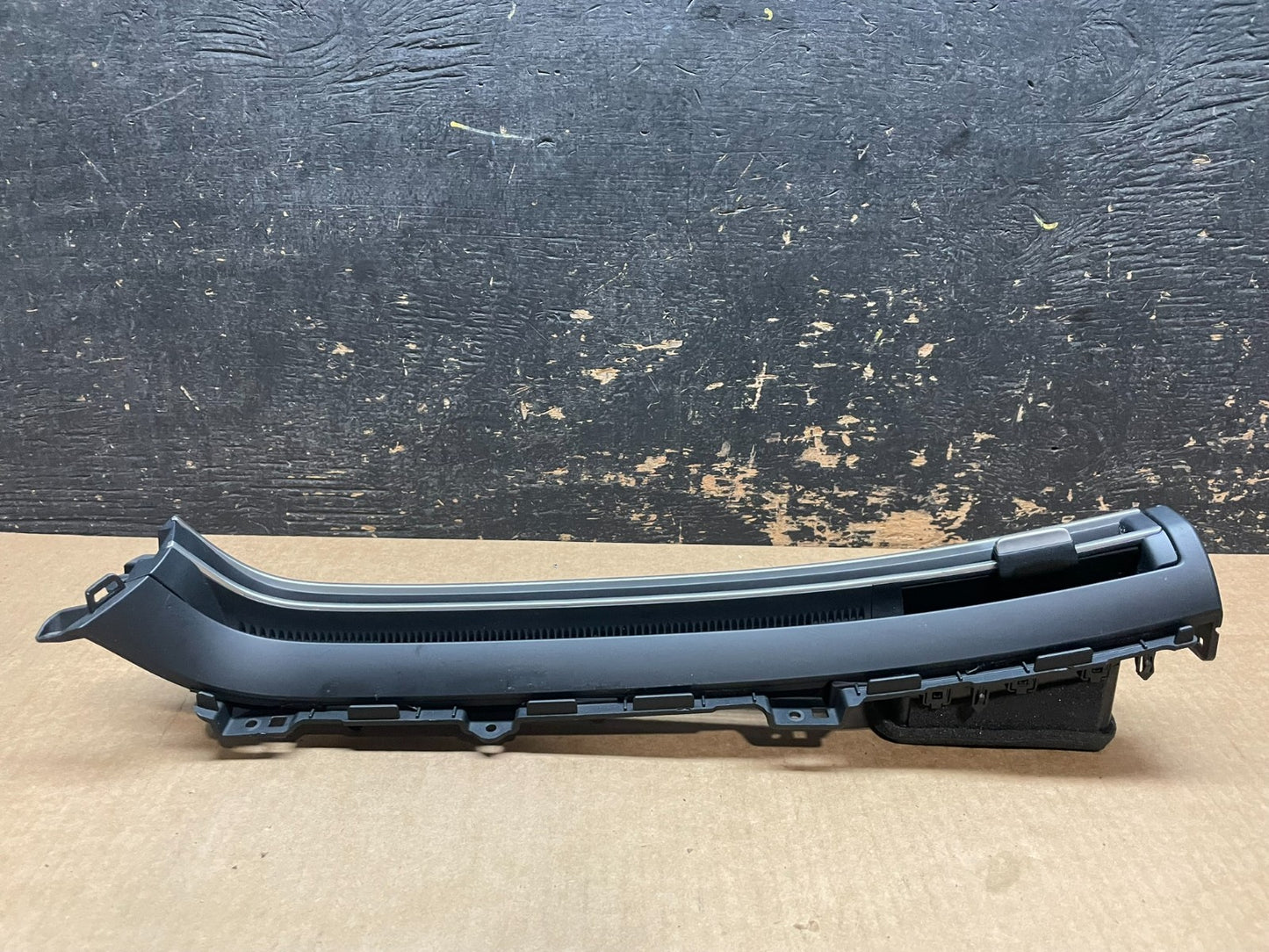2022 - 2023 Hyundai Santa Cruz OEM Front Right Dash Panel Vent Grille AA89984