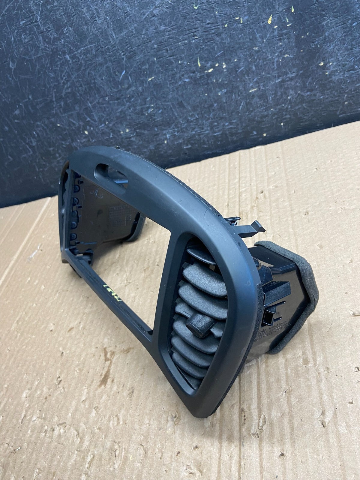 2014 to 2017 Nissan Juke Center Console Radio Bezel Trim AF6369 DG4