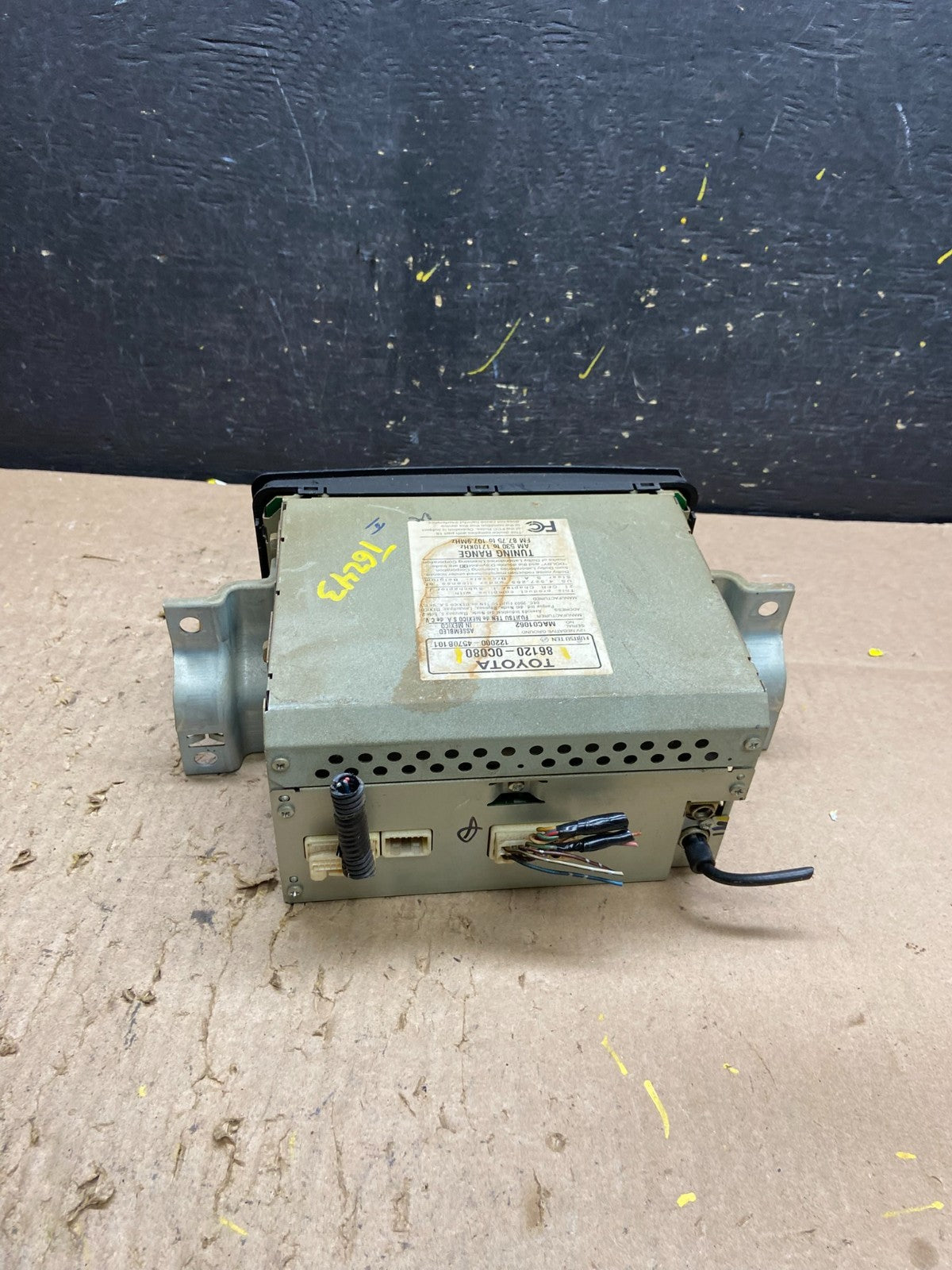2003 to 2006 Toyota Tundra Sequoia AM/FM OEM Radio CD Player T6243 DG3