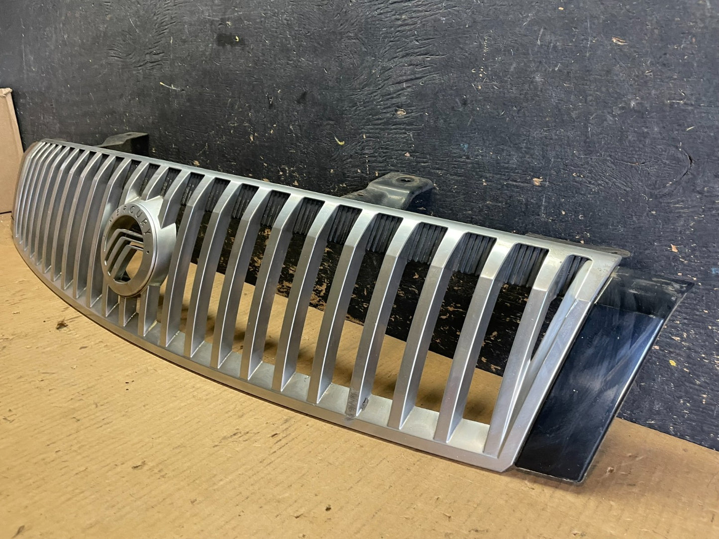 2005 2006 2007 Mercury Montego Front Upper Grill Grille Oem aa5862 DG2