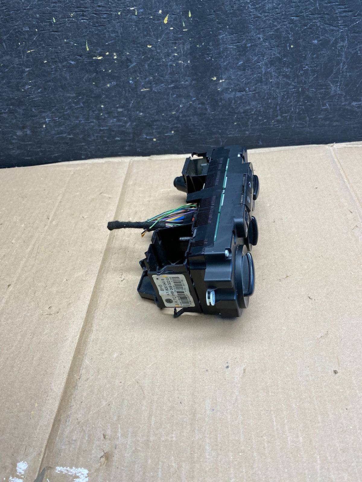 2005 - 2010 Volkswagen Jetta Center Climate Control Panel AC Heater AH5491 DG1