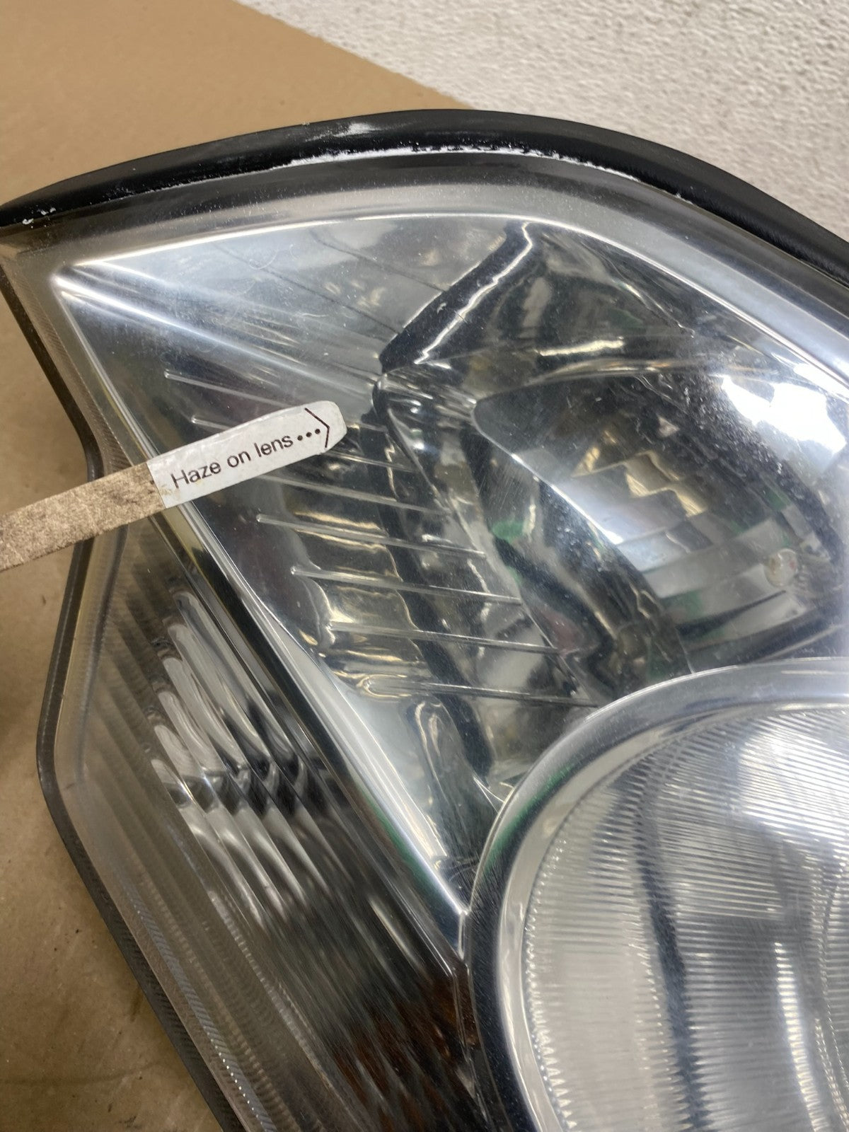 2008 2009 2010 Saturn Vue Headlight Left Driver LH Halogen AE7100 DW5