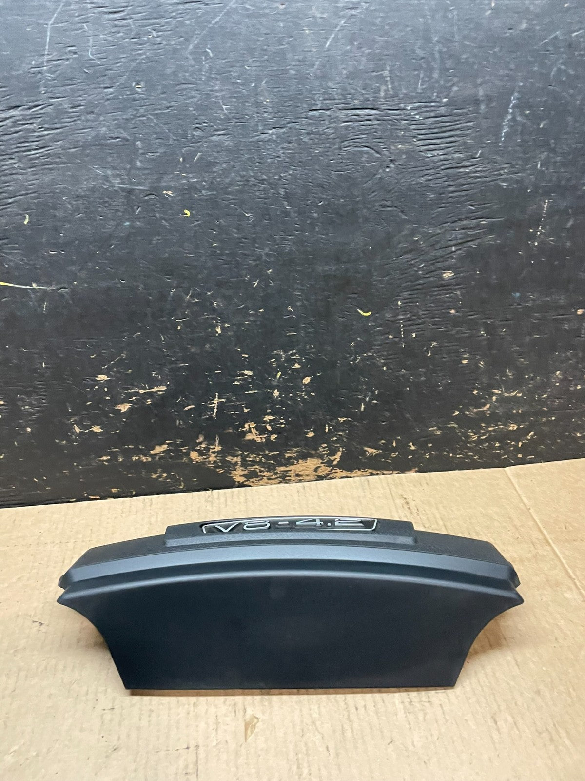 2004 2005 2006 Audi  A8 4.2L Engine Motor Cover Oem y9533 DG3