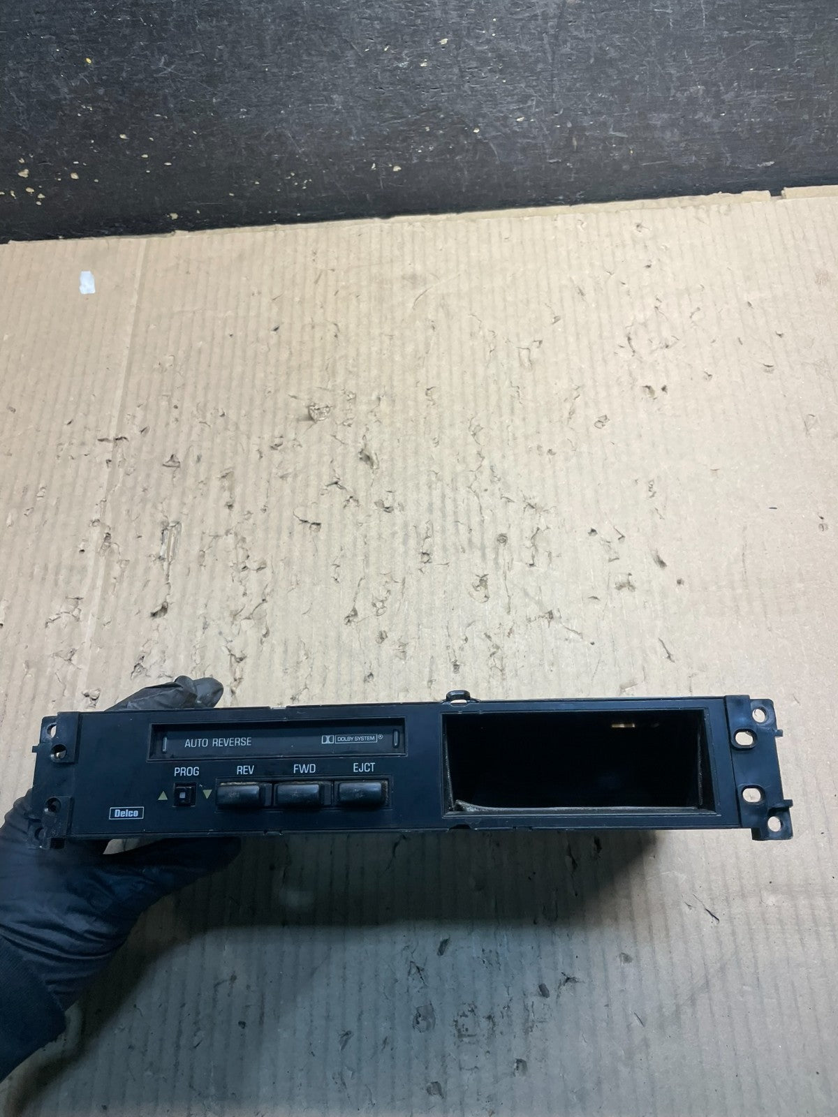 1988 to 1992 Buick Regal  Radio AM/FM Cassette Player Oem X0862 DG0