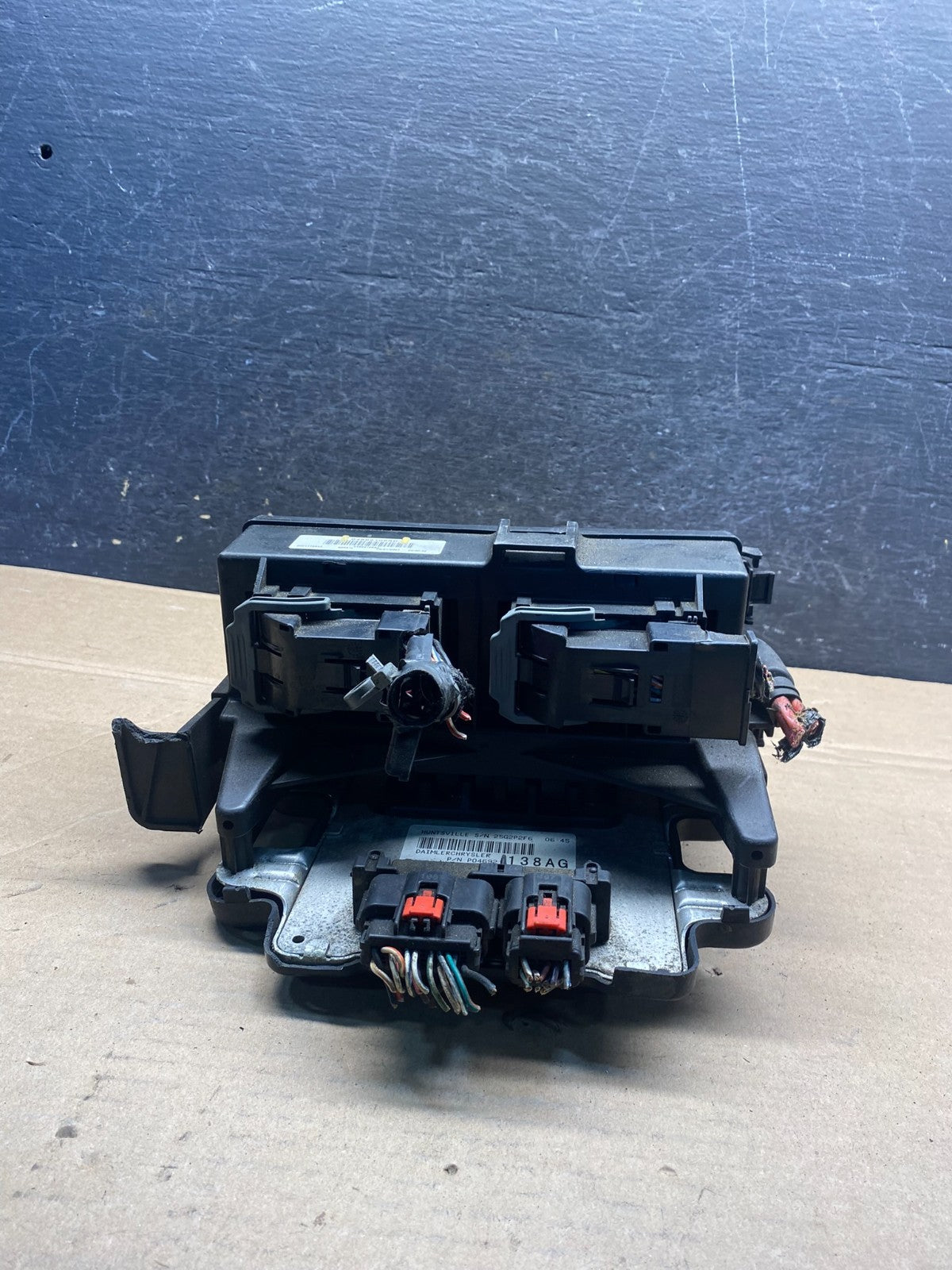 2007 Jeep Grand Cherokee Integrated Power Fuse Box 04692109ac AH9859 DW1