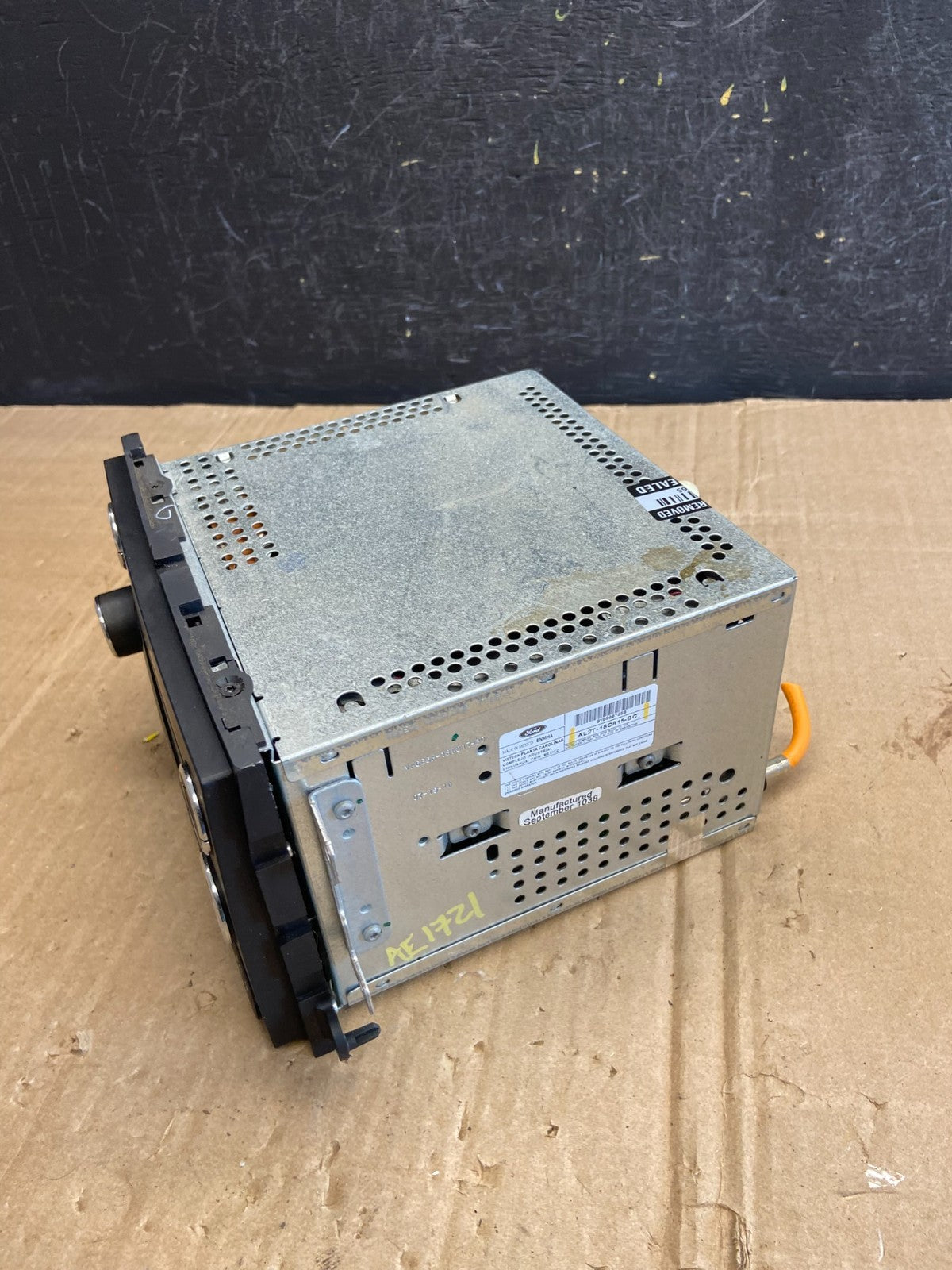2009 - 2010 Ford Expedition Explorer Radio CD Player AM/FM AE1721 DG3