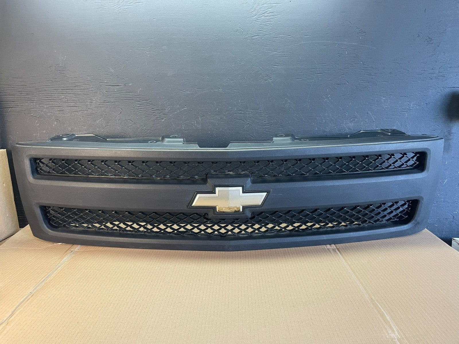 2007 to 2013 Chevrolet Silverado 1500 Front Grille Grill ae3477 DG0