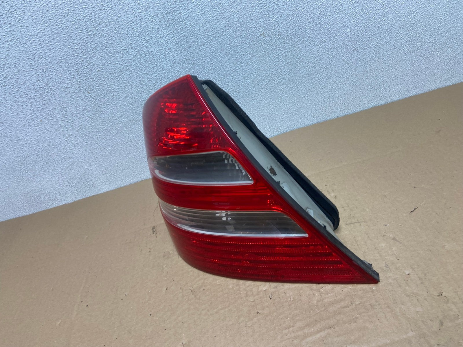2003-2006 Mercedes E Class Sedan Left Driver LH Side Tail Light AB6145 LK1