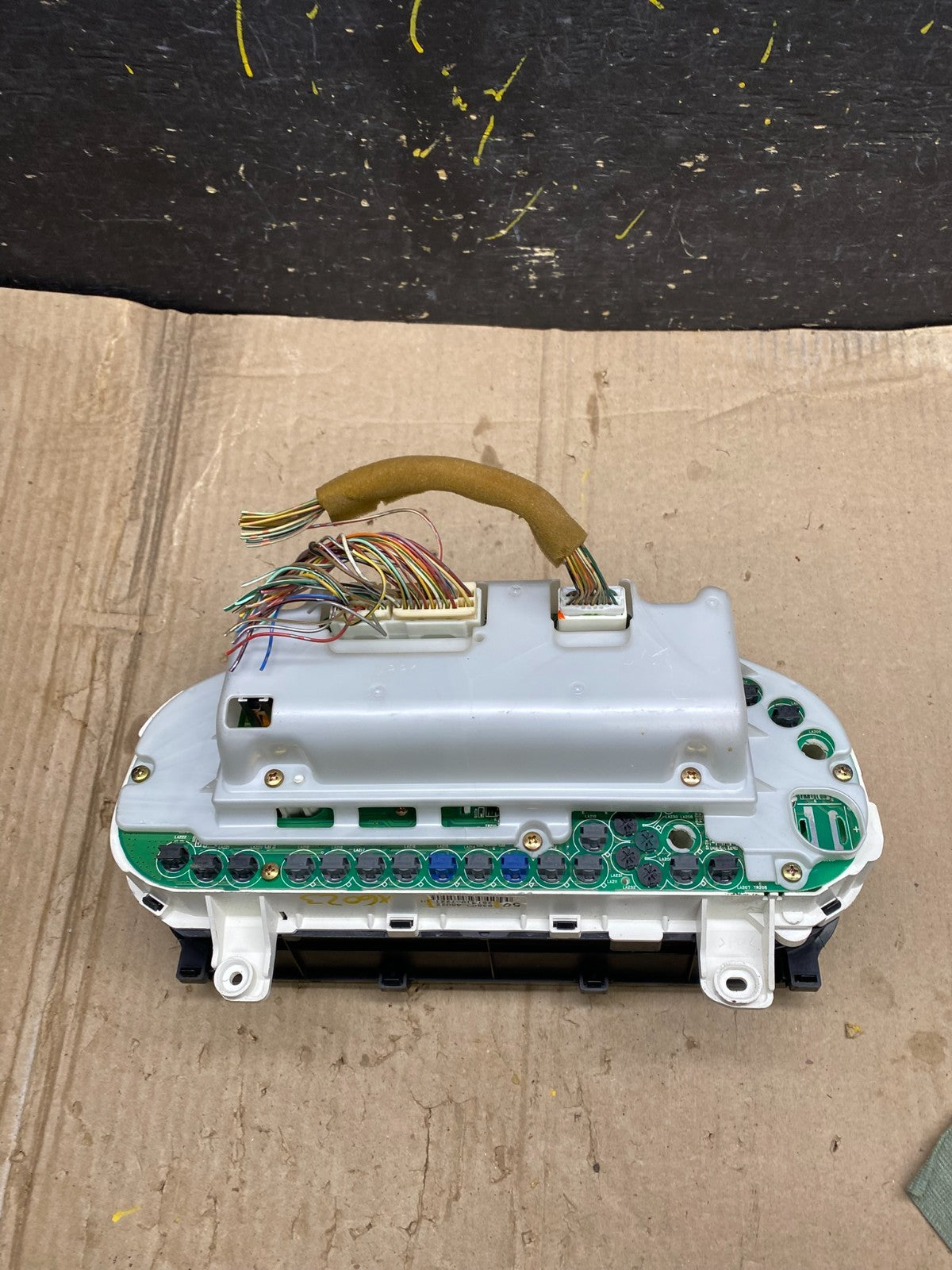 2000 to 2003 Lexus RX300 Speedometer Cluster Gauge OEM X6023 DG4