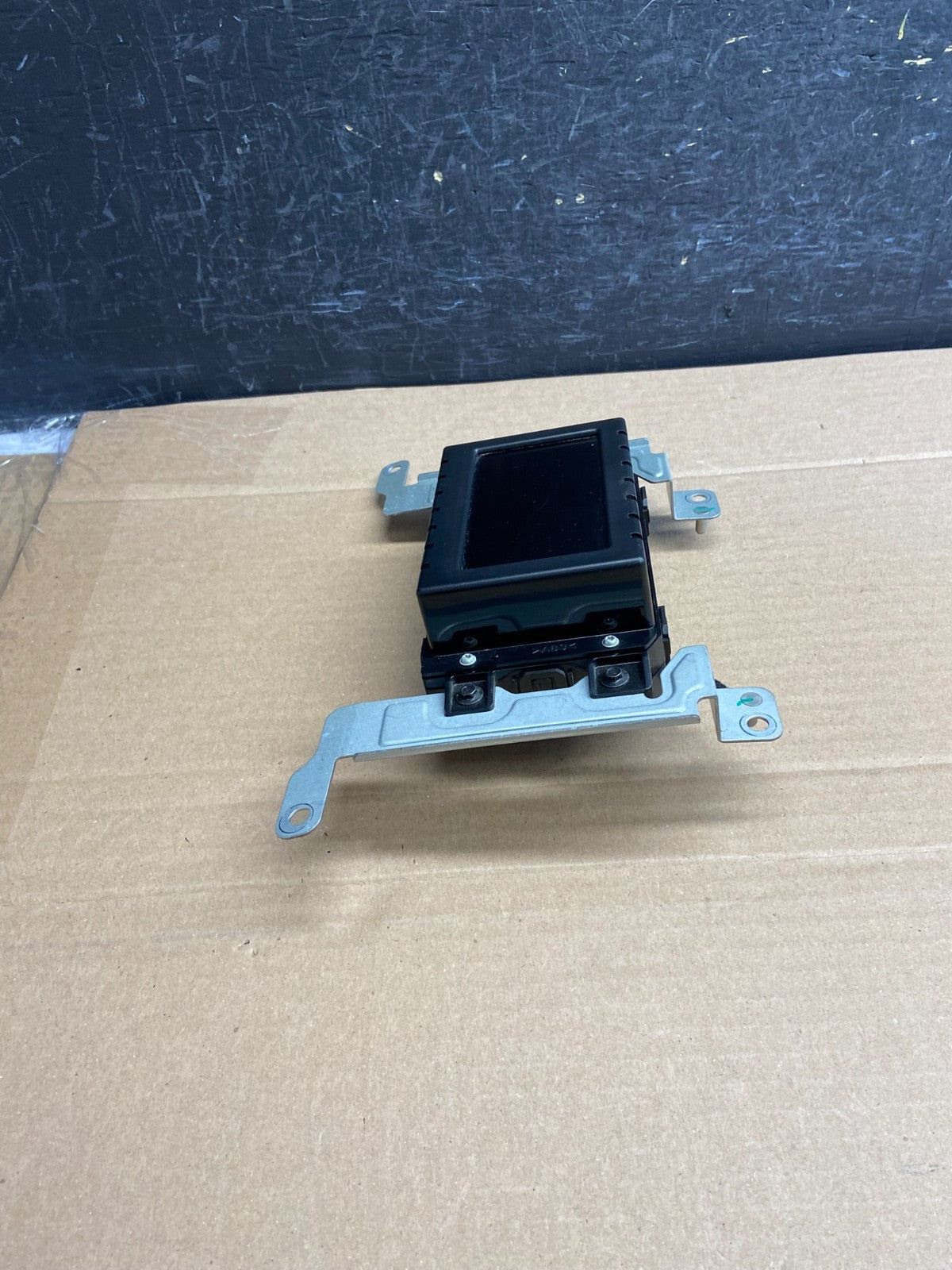 2013 to 2016 Ford Taurus 4.2" Radio Navigation Screen Module AG0466 DG2