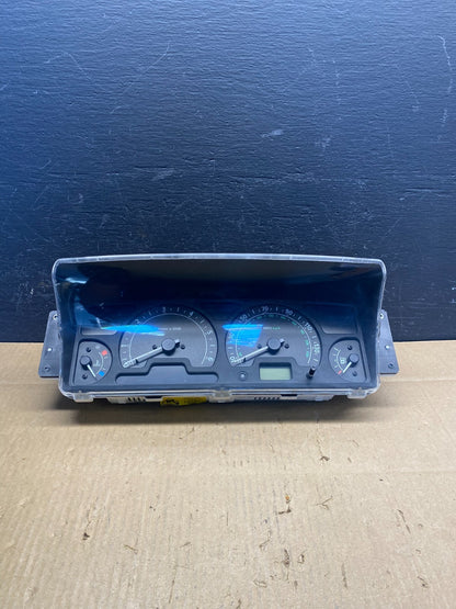 2003 2004 Land Rover Discovery Speedometer Cluster Gauge AD1605 DG0