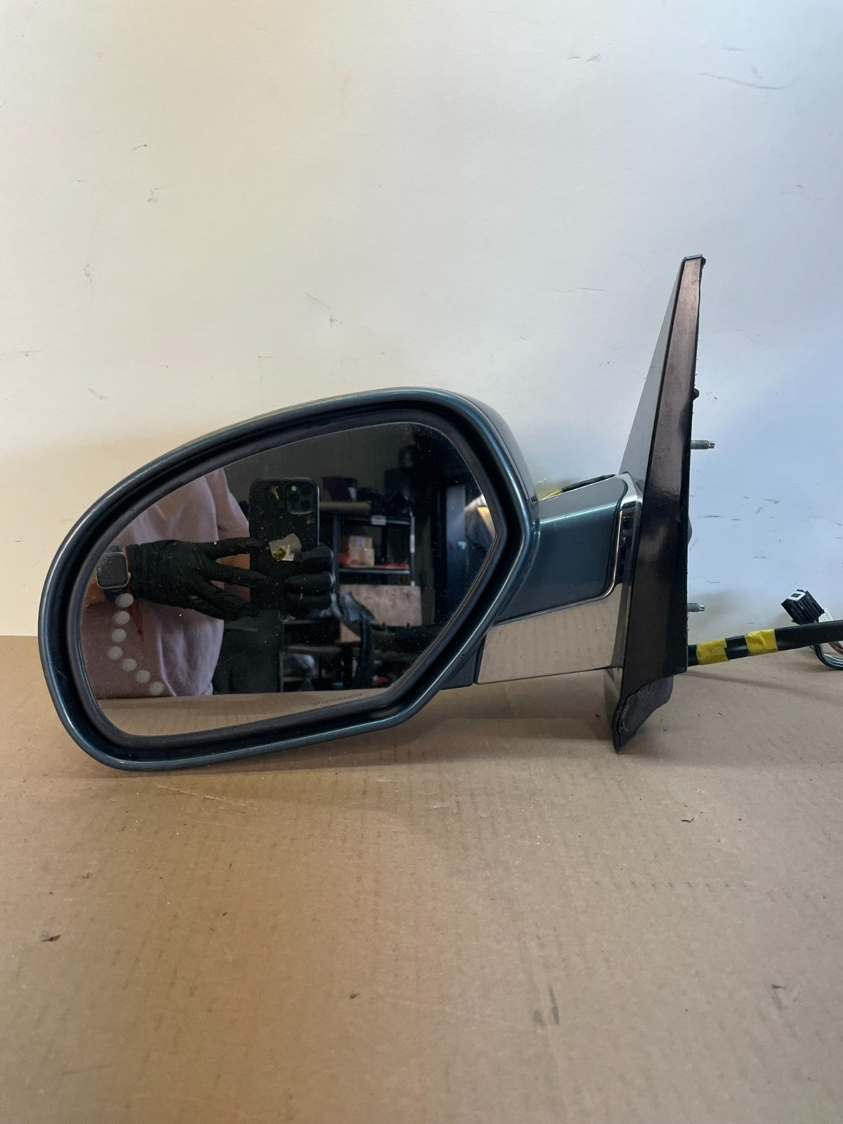 2007 - 2014 Cadillac Escalade Left Driver Door Mirror Turn Signal AI0717 DW8