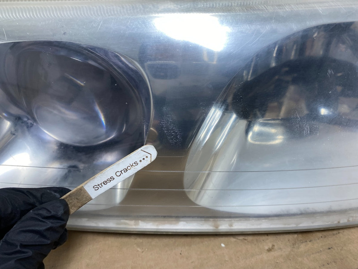 1999-2001 Lincoln & Town Car Left Driver LH Headlight Halogen AG2368 DW4