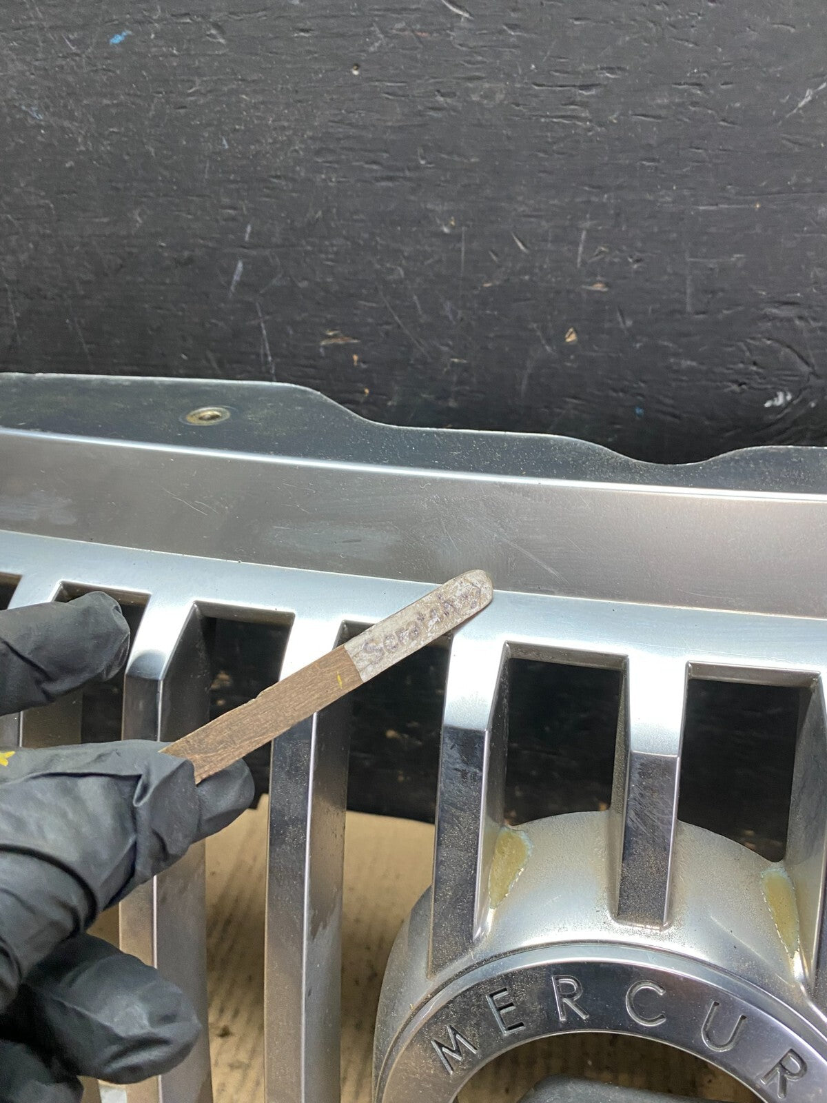 2002 to 2005 Mercury Mountaineer Front Upper Grill Grille Oem N5400 DG4