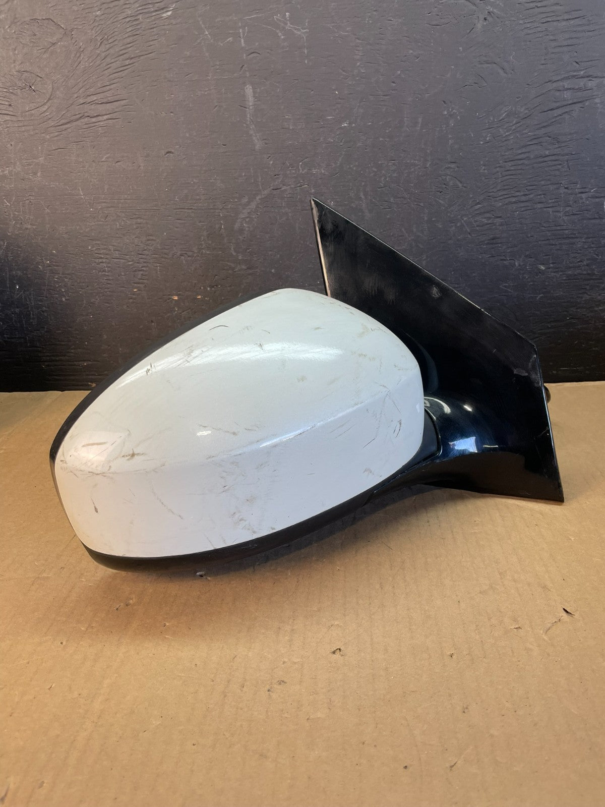 2009 to 2014 Nissan Murano Right Passenger Side View Door Mirror AD5576 DW1
