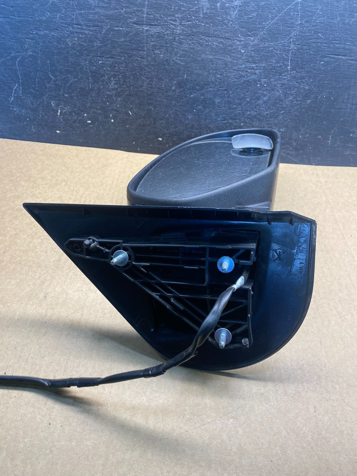 2007-2014 Chevrolet Avalanche Right Passenger Side View Door Mirror AG71933