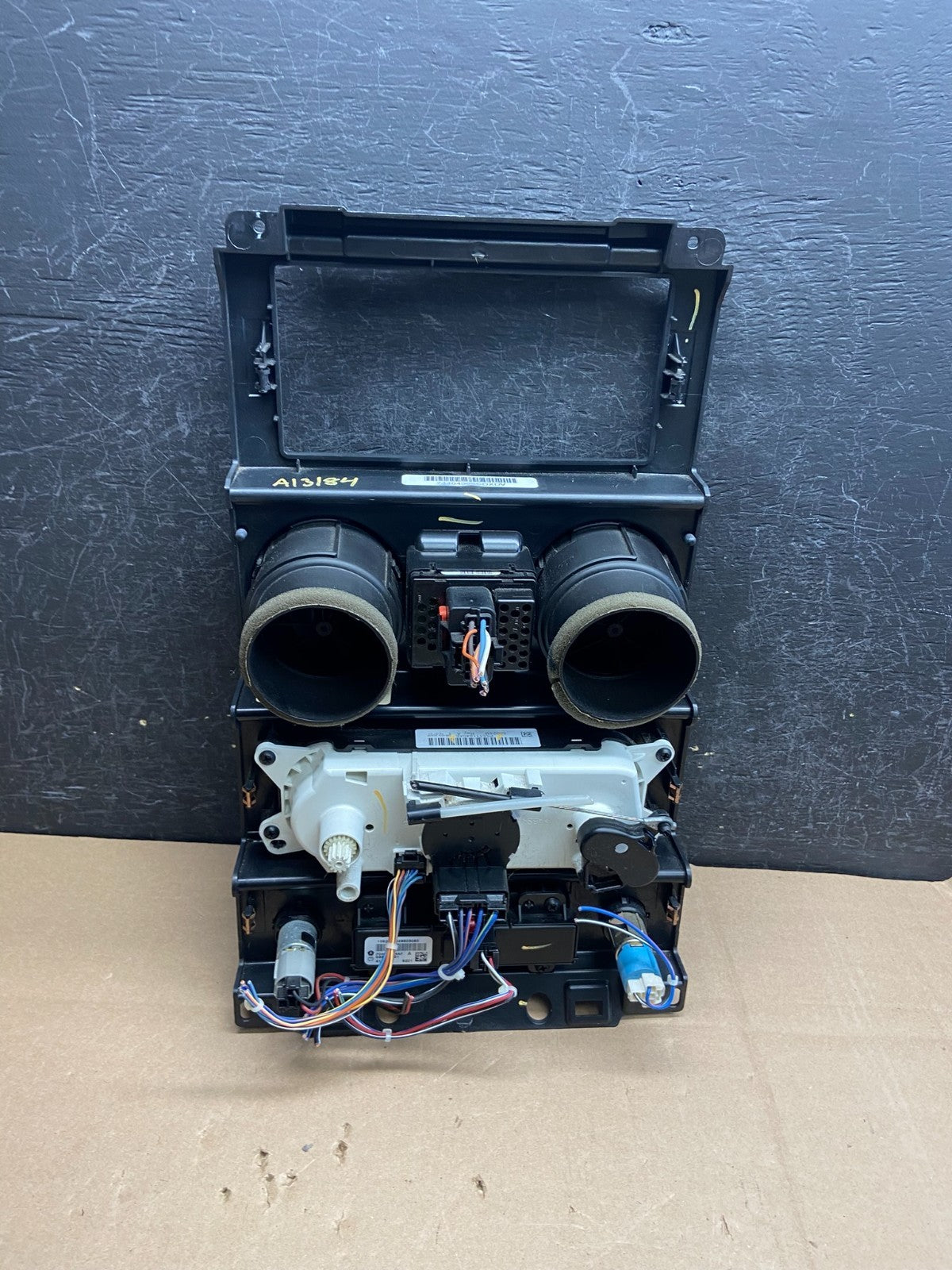 2007-2010 Jeep Wrangler Center Radio Climate Control Bezel Vent AI3184 DG3