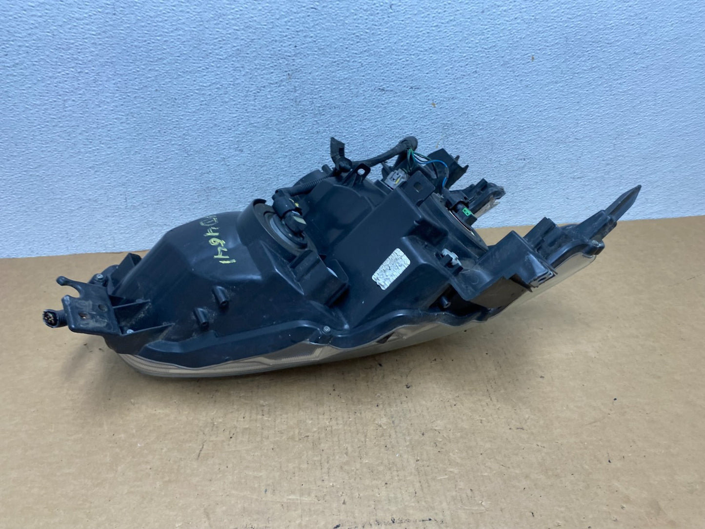 Halogen 2009 to 2014 Nissan Maxima Left Driver LH Side Headlight AD4641 DW4