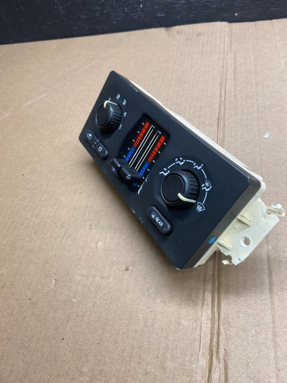 2003-2006 GMC Chevrolet Envoy Trailblazer Climate Control A/C Panel AE4341 DG4
