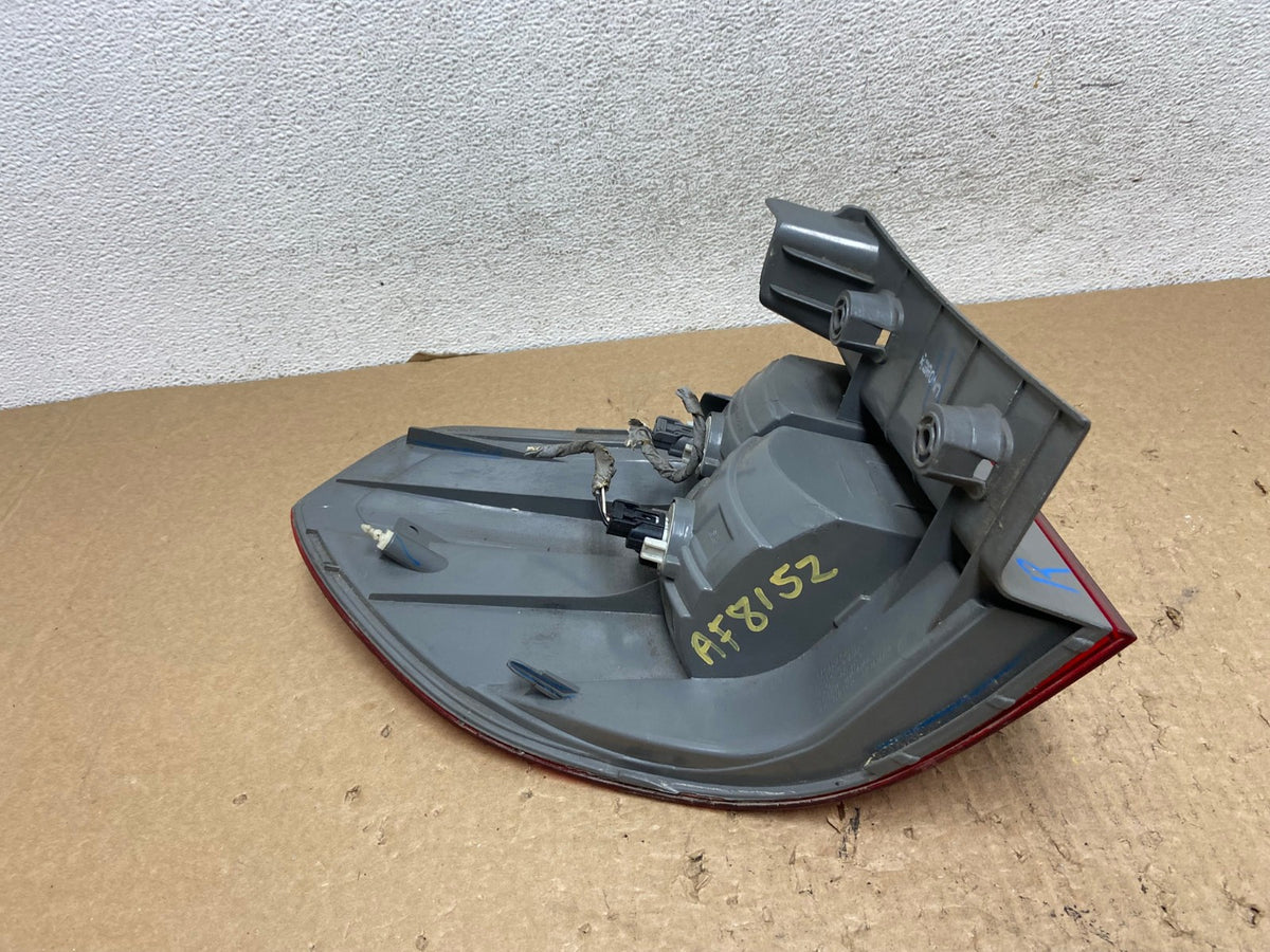 2005 2006 2007 Honda Odyssey Right Passenger RH Side Tail Light AF8152 LK5