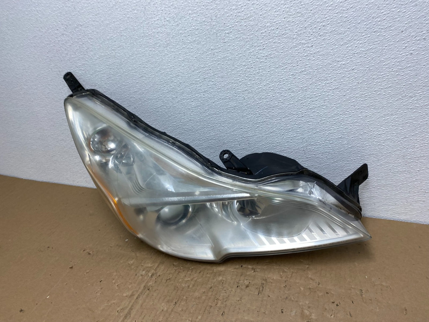2013 - 2014 Subaru Legacy Outback Right Passenger Headlight AB6957 DW1