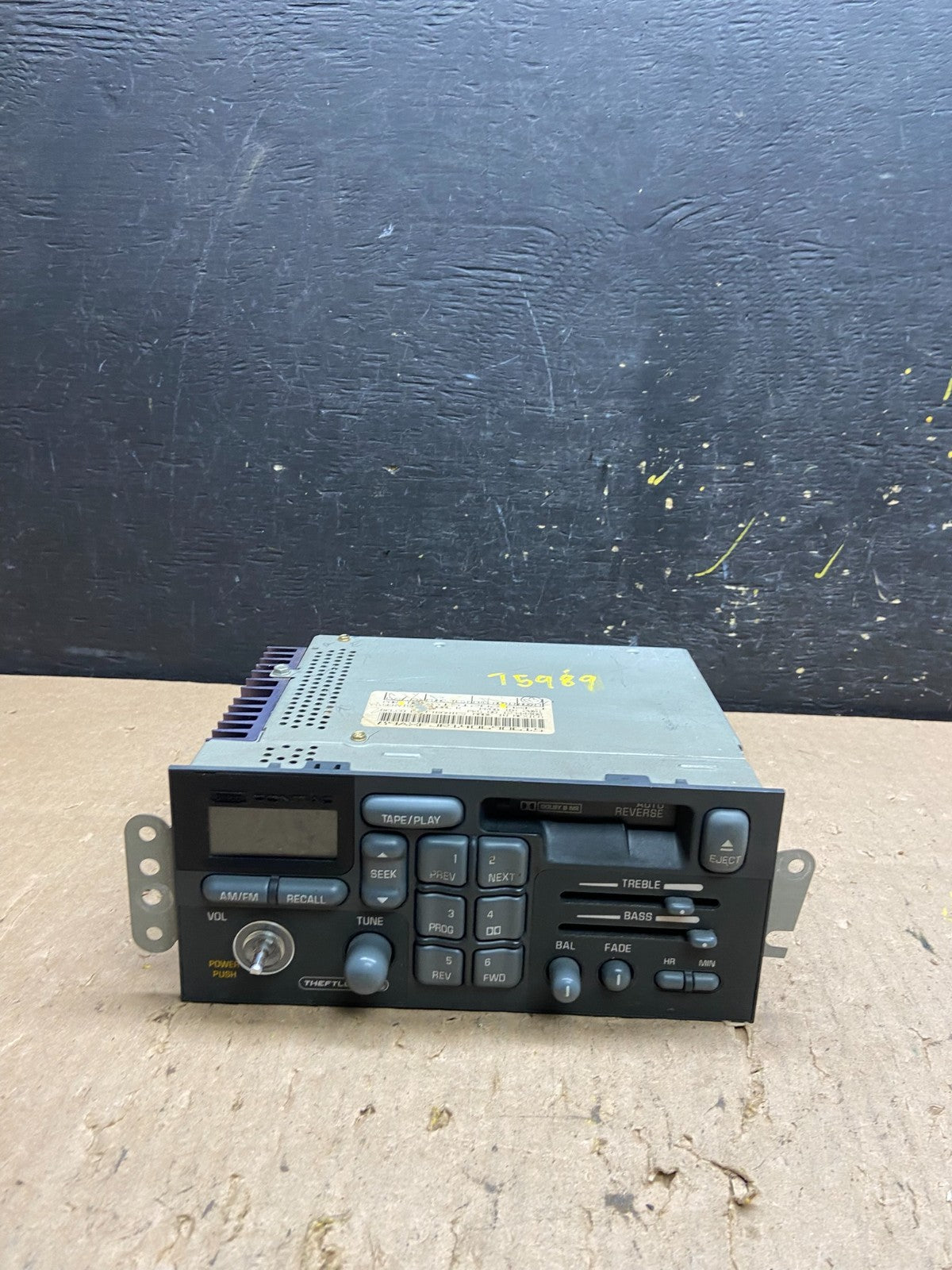1994 - 1996 Pontiac Grand Prix Radio Cassette AM/FM Panel Oem T5989 DG4