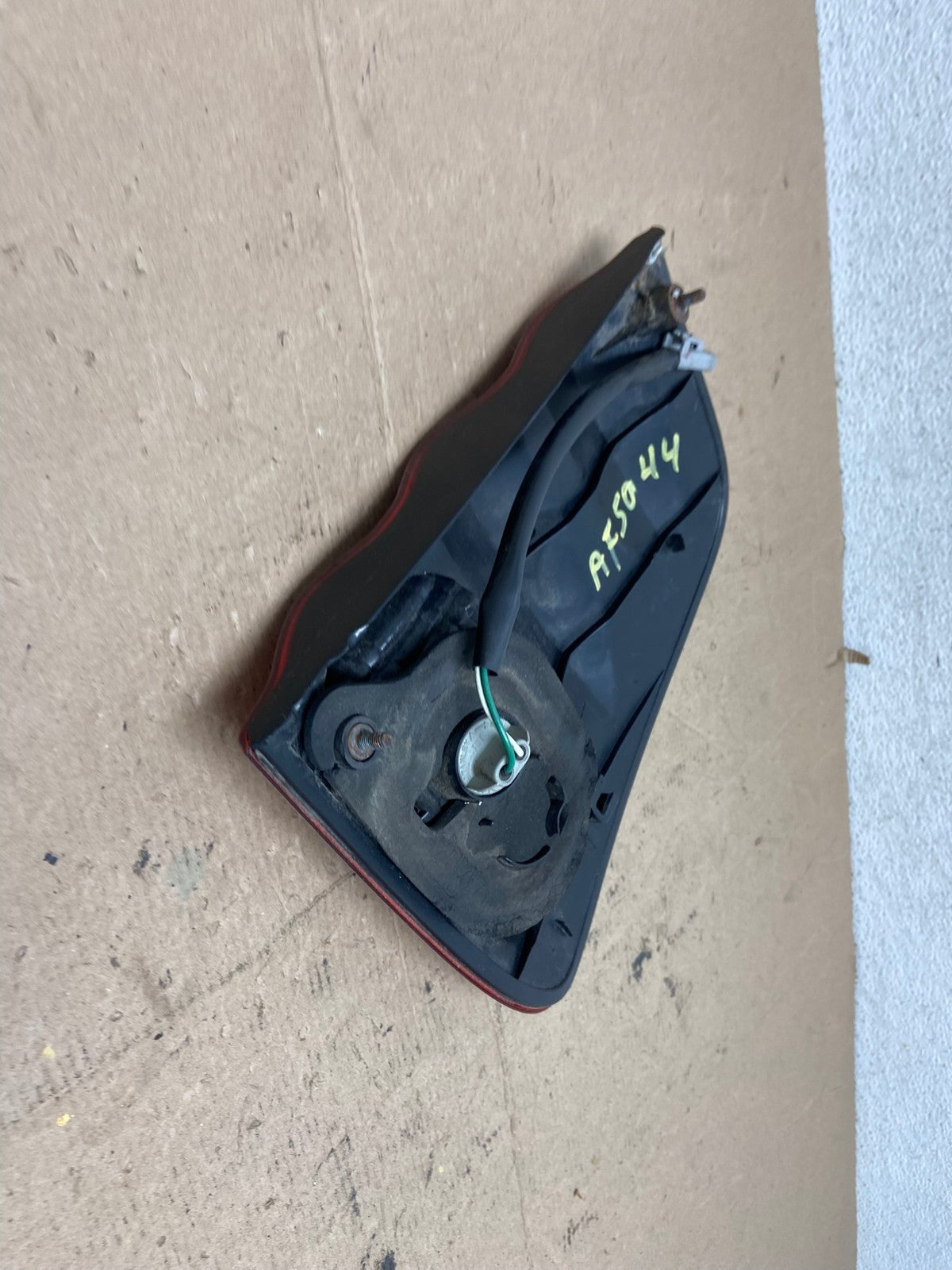 2001- 2004 Toyota Sequoia Driver Left Side Tail light Inner AF5044 LK4