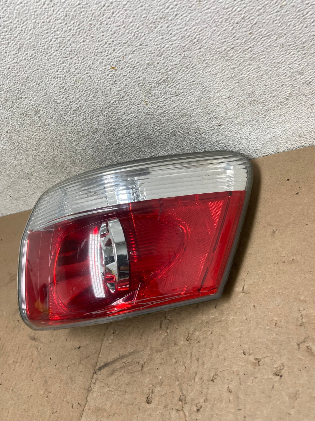 2007 to 2012 GMC Acadia Halogen Tail Light Right Passenger RH Side AG5329 LK2