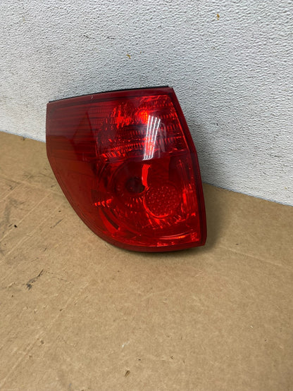 2006 to 2010 Toyota Sienna Left Driver LH Side Tail Light AD6231 DW1