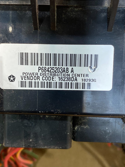 2018 to 2022 Jeep Grand Cherokee Fuse Box Relay Panel BMC Body Module af8967 DG6