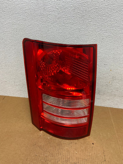 2008-2010 Chrysler Town and Country Left Driver Tail Light AD9147 LK0
