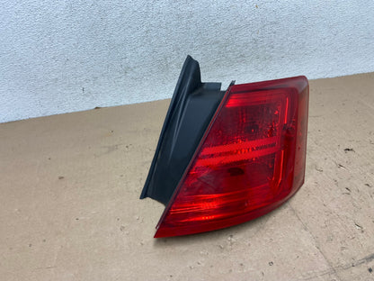 2014 to 2018 Ford Taurus Interceptor Right Passenger RH Tail Light AG5502 LK2