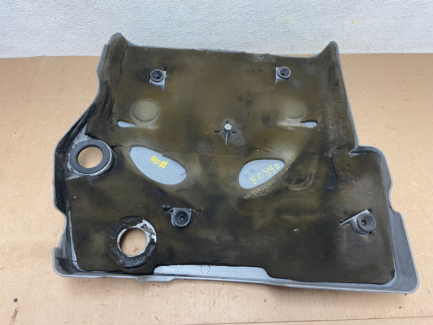 2004 to 2007 Cadillac CTS 3.6L Plastic Engine Cover Shield E0890 PS3