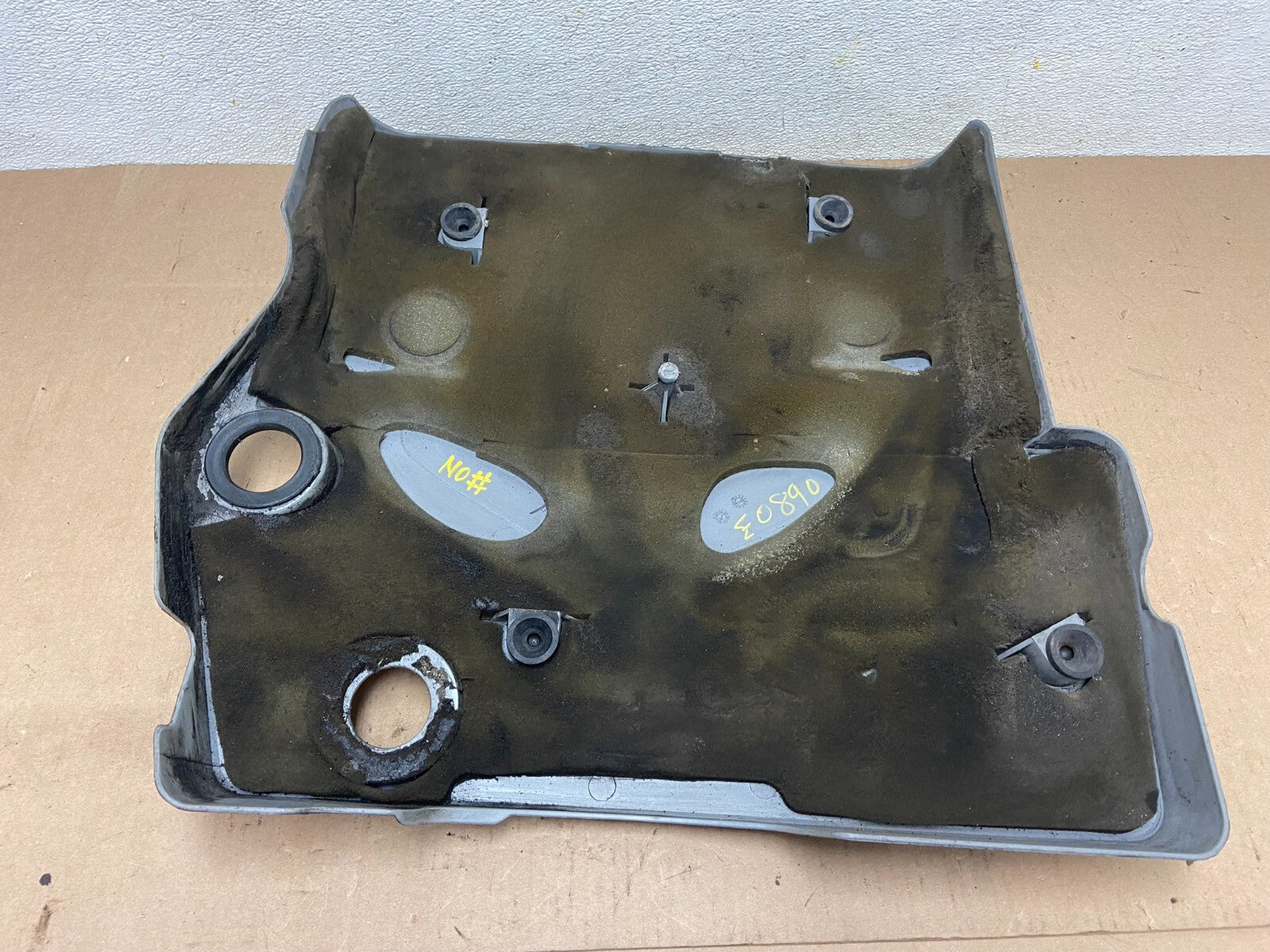 2004 to 2007 Cadillac CTS 3.6L Plastic Engine Cover Shield E0890 PS3