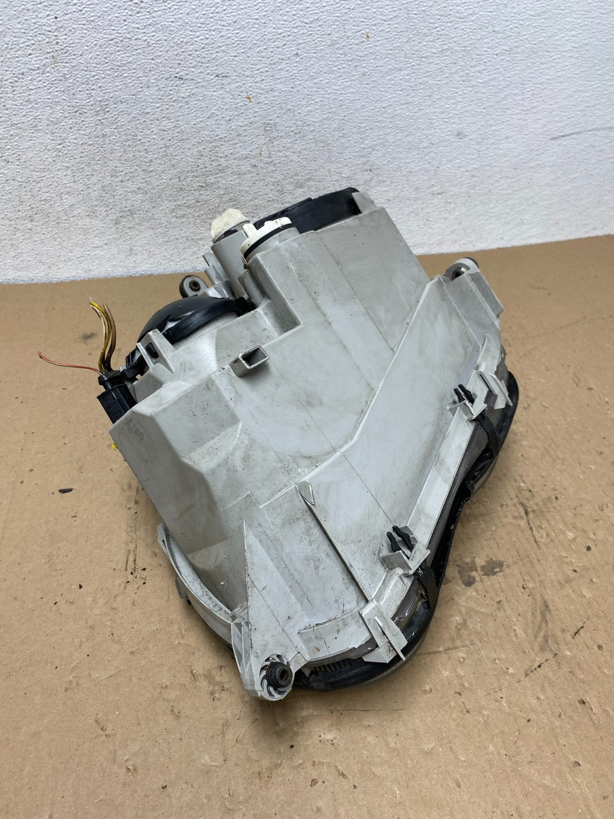2001 - 2004 Mercedes-Benz C Class Halogen Right Passenger Headlight AD78064